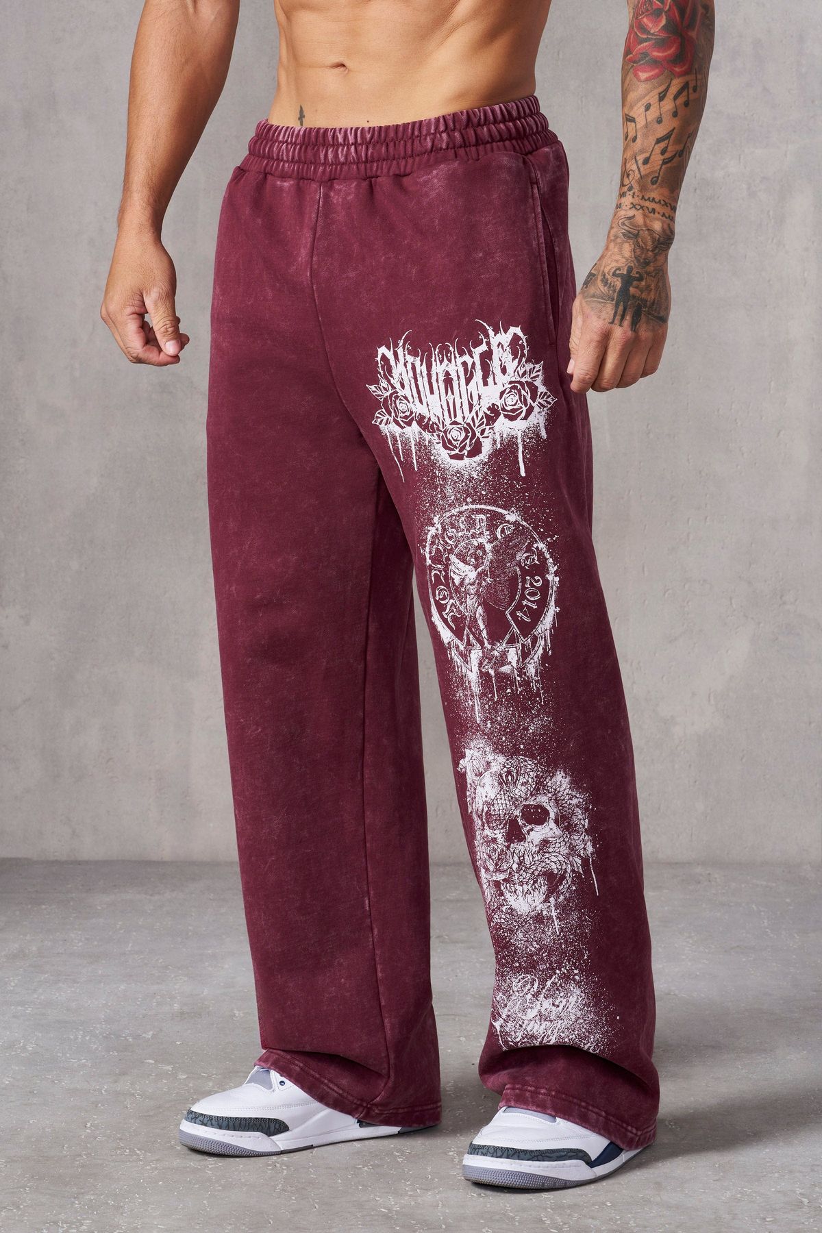 STRAIGHT FIT BAGGY PANTS